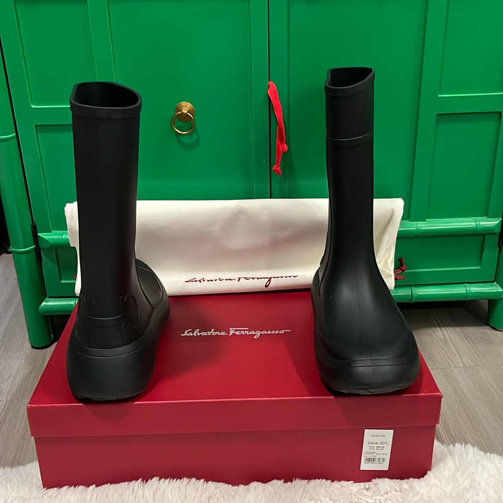 Authentic Salvatore Ferragamo black rainboot.
